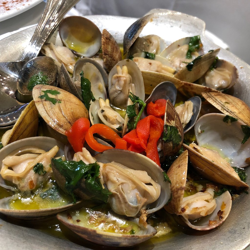 ../Images/WANG,YA-PING.Portugal.Solar dos Presuntos (12).jpg